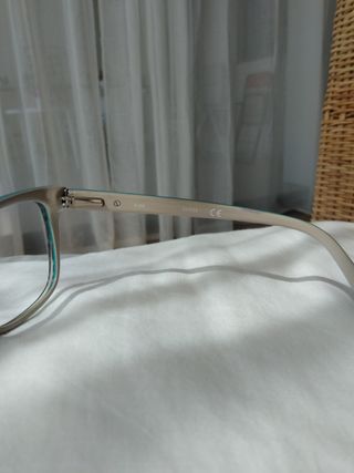 Muntura Guess.  Montura Guess