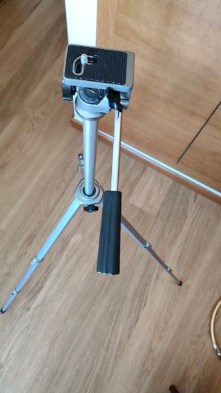 Trípode vintage marca Velbon