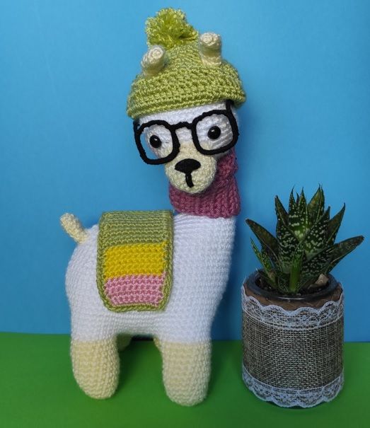 Llama con gafas, Amigurumi, muñeco crochet