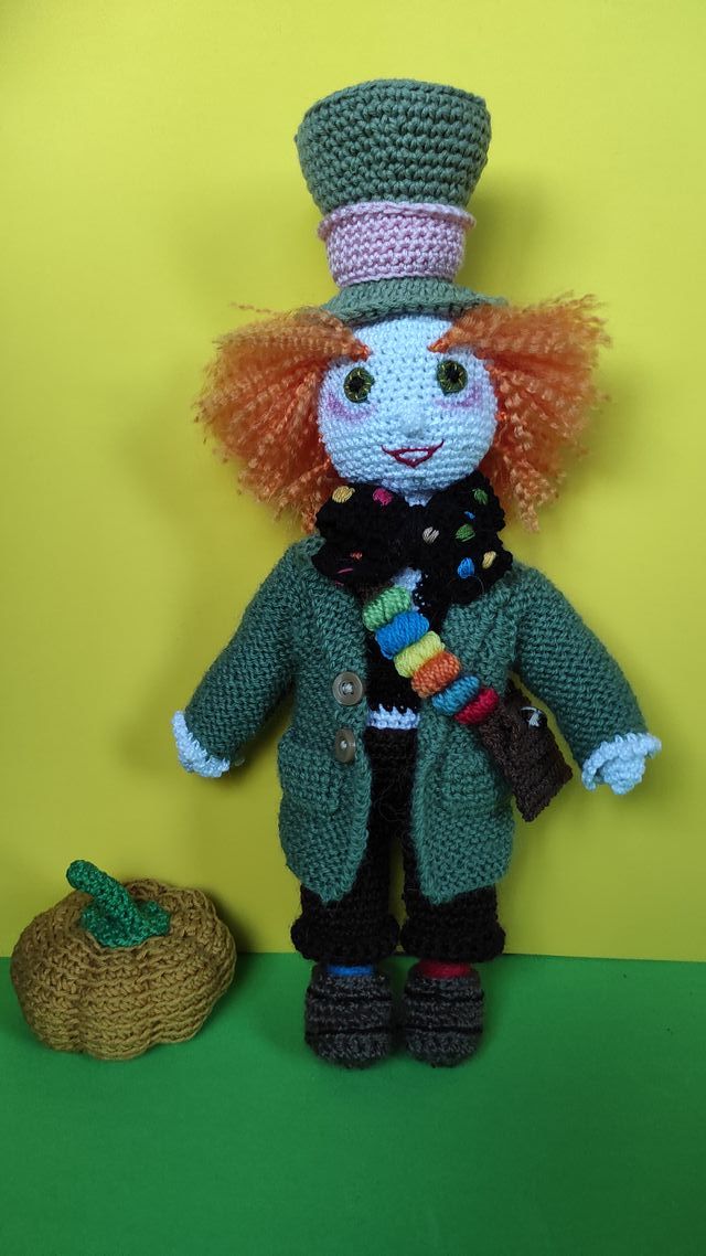 Sombrerero Loco, Amigurumi, muñeco crochet único
