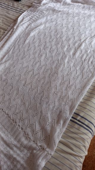 Saia de baptizado feita a mão