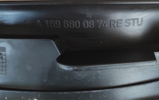 Molduras bajo puerta Mercedes clase b w245
