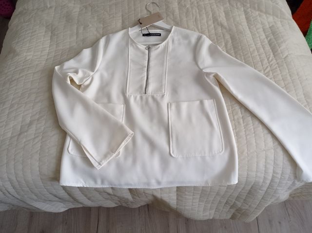 Blusa Sfera M crema NUEVA