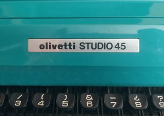 MÁQUINA DE ESCRIBIR OLIVETTI STUDIO 45