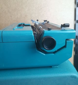 MÁQUINA DE ESCRIBIR OLIVETTI STUDIO 45