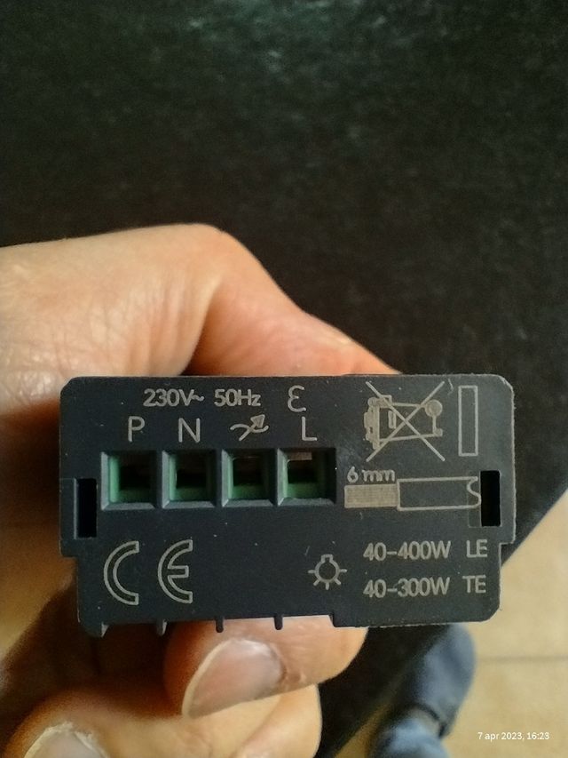 Regolatore luce universale Vimar 