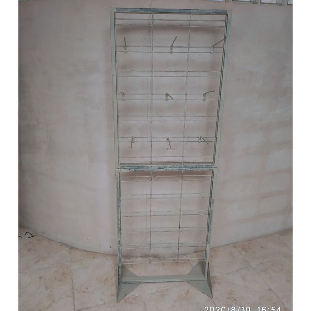 Espositore in metallo, supporto per gondola e accessori.