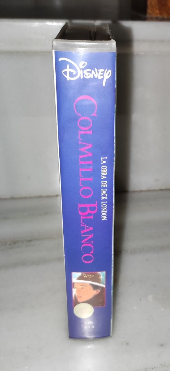 Cinta de VHS 'Colmillo blanco".