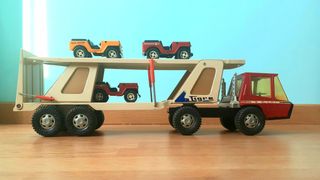 Camión portacoches de juguete Tigre 2000 de Gozan