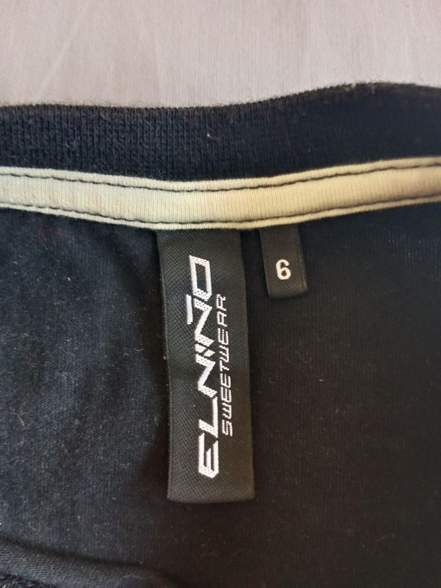 CAMISETA EL NIÑO TALLA 6 IMPECABLE