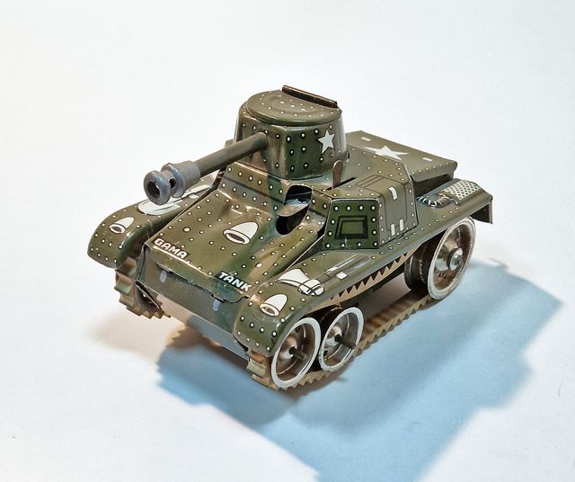 Tanque Militar GAMA TANK de metal
