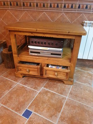 Mesa para televisión