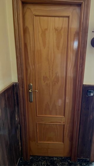 Puertas en madera Pino