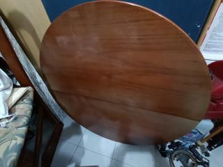 Juego mesa de comedor extensible redonda + sillas