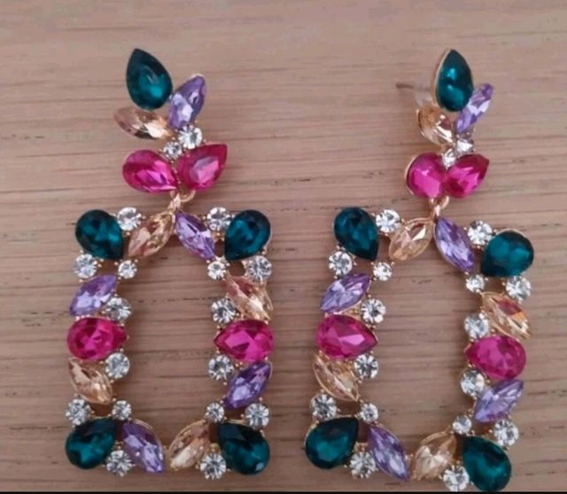 Pendientes de fiesta