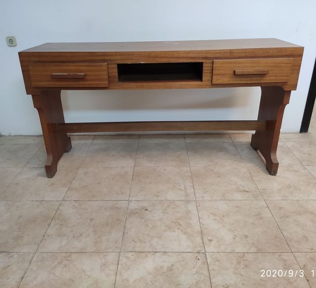 APARADOR DE MADERA VINTAGE. MOSTRADOR.