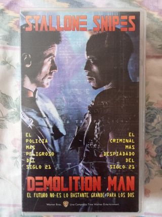 DEMOLITION MAN