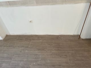 Reforma de cuarto de baño y suelo.