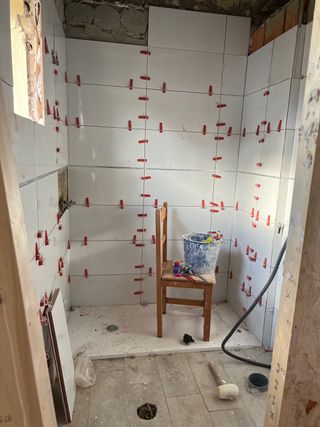 Reforma de cuarto de baño y suelo.