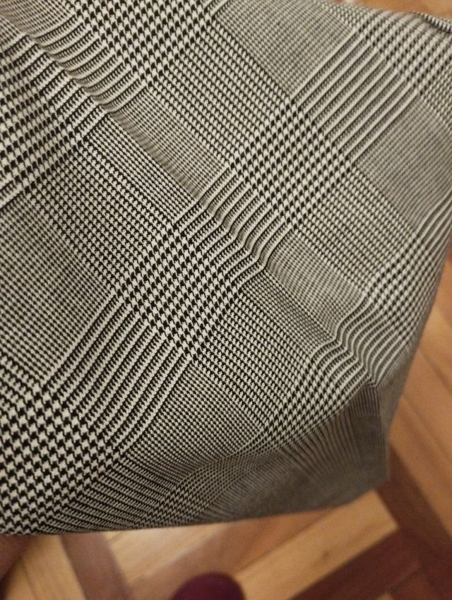 Pantalón de cuadros Príncipe de Gales. Marca Woman