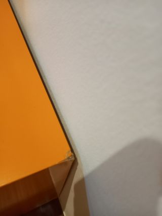 Comoda. Armario bajo. Naranja