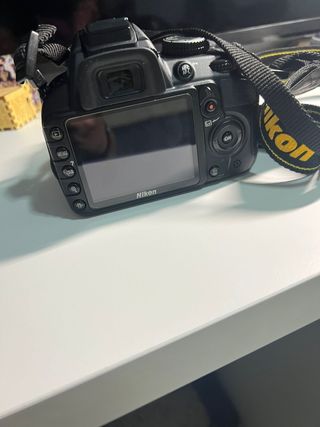 Nikon 3100