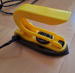 Plancha de ropa para viaje