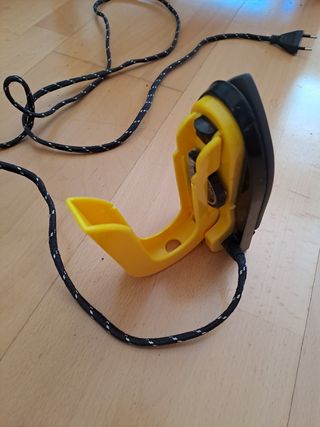 Plancha de ropa para viaje