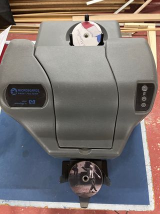 Impresora  de CD/DVD/BLURAY Microboards HP