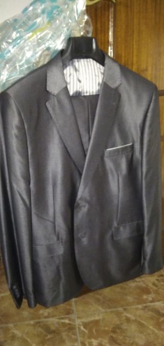 traje