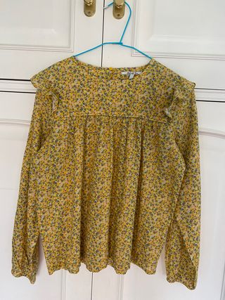 Conjunto peto con falda y blusa niña