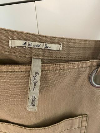 Conjunto peto con falda y blusa niña