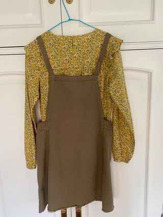 Conjunto peto con falda y blusa niña