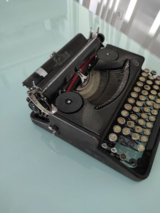 Antigüedad Maquina de escribir