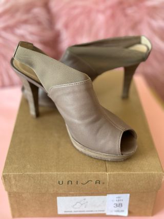 Sandalias marca Unisa