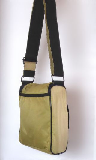 Bolso bandolera Calvin Klein color camello