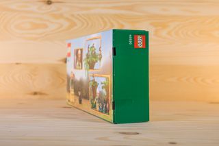 LEGO Jane Goodall Tribute (40530)