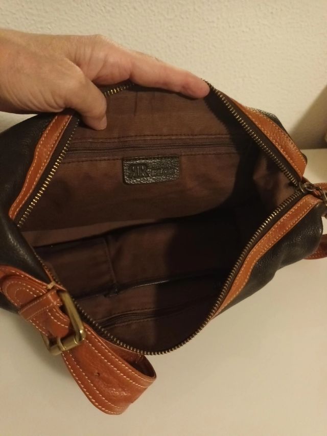 Bolso de piel marron