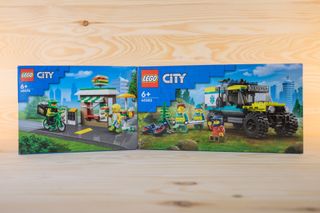 LEGO Ambulance (40582) + Sandwich Shop (40578)