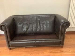 Sofá Chester,ideal para oficinas y casa .