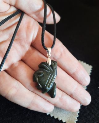 Colgante Cabeza Maya de Serpentina y Plata de Ley.