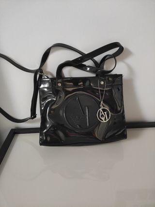 Bolso negro charol Armani Jeans