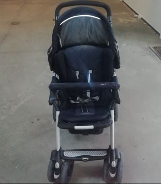 Carro para bebés, con capazo y cuco.