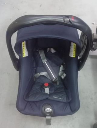 Carro para bebés, con capazo y cuco.