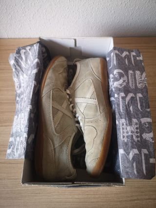 Zapatillas Munich Lasarte, talla 43