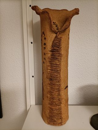 ÁNFORA GRIEGA CON ATLETAS CORRIENDO