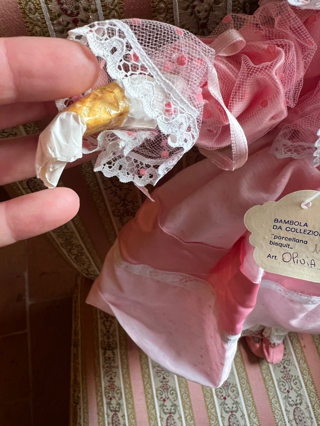 Bambola biscuit nuova con etichetta