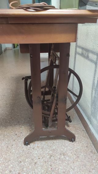 Máquina de coser Alfa Royale 63