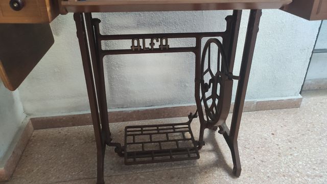 Máquina de coser Alfa Royale 63