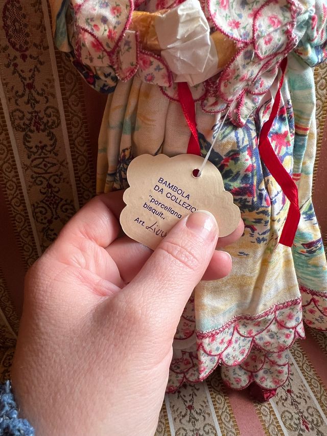 Bambola biscuit nuova con etichetta